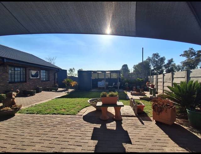 3 BEDROOM HOUSE FOR SALE IN RIVERSDALE